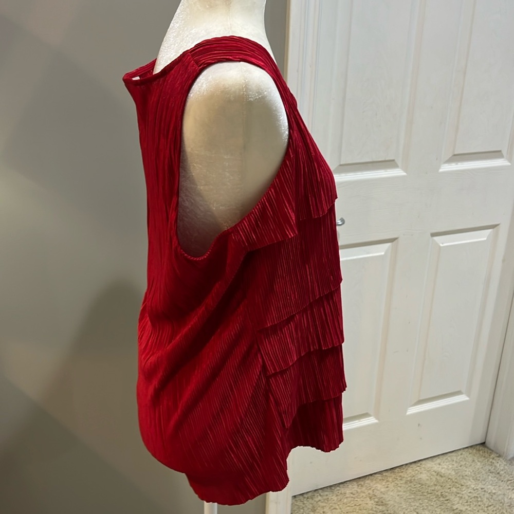 CHICO’S Easywear Ruffled Tank - 2 - Picture 3 of 9